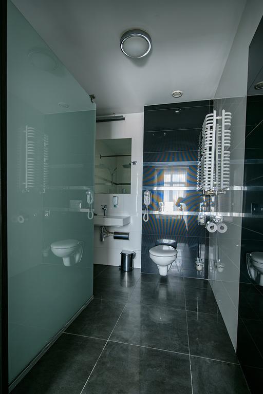 Hotel Grafit Kostomloty Pierwsze Kültér fotó